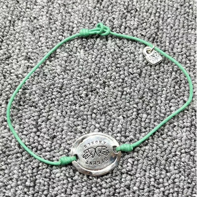 2022 new UNOde50 exquisite fashion electroplating 925 silver simple popular small crowd bracelet holiday gift
2022 new UNOde50 exquisite fashion electroplating 925 silver simple popular small crowd bracelet holiday gift
