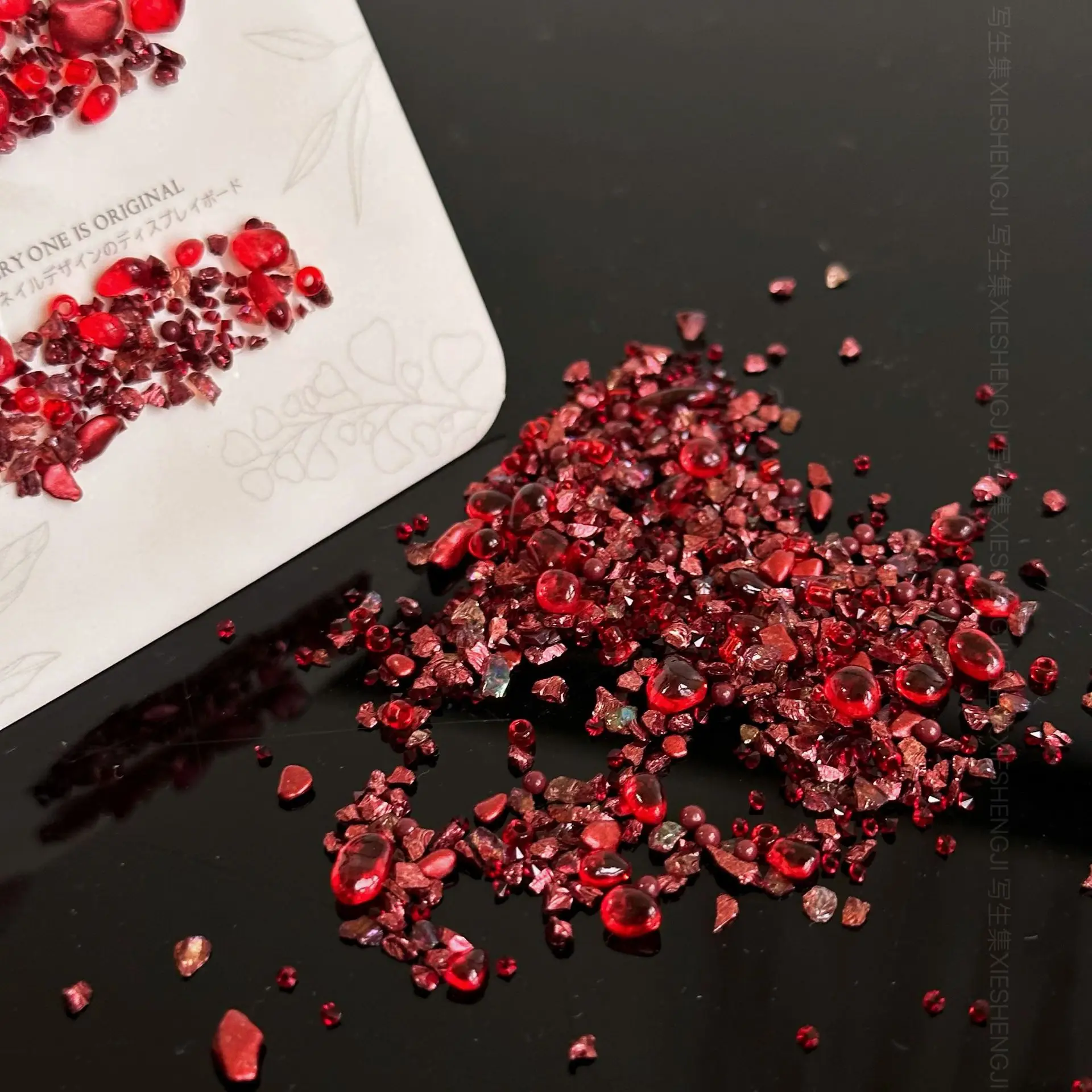 10g/Box Dark Night Rose Blood Red Broken Diamond Nail Mixed Color Crushed Ore Light Fine Flash Color Gravel DIY Nail Accessories
10g/Box Dark Night Rose Blood Red Broken Diamond Nail Mixed Color Crushed Ore Light Fine Flash Color Gravel DIY Nail Accessories