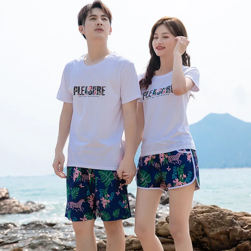 Man Woman Loose Beach Swimming Pants Couple Lover Vacation Beach White Tee Shorts 2Pcs Set Leaves Zebra Printed Fast Dry Short
Man Woman Loose Beach Swimming Pants Couple Lover Vacation Beach White Tee Shorts 2Pcs Set Leaves Zebra Printed Fast Dry Short