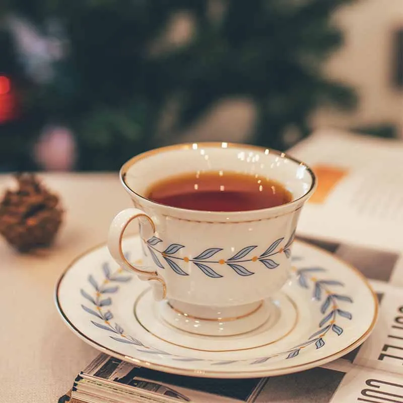 Handle Portable Coffee Cup Latte Art Charm Cute Ceramic Tea Cup Girls Reusable Gobelet Reutilisable Piece China Tea Set
Handle Portable Coffee Cup Latte Art Charm Cute Ceramic Tea Cup Girls Reusable Gobelet Reutilisable Piece China Tea Set