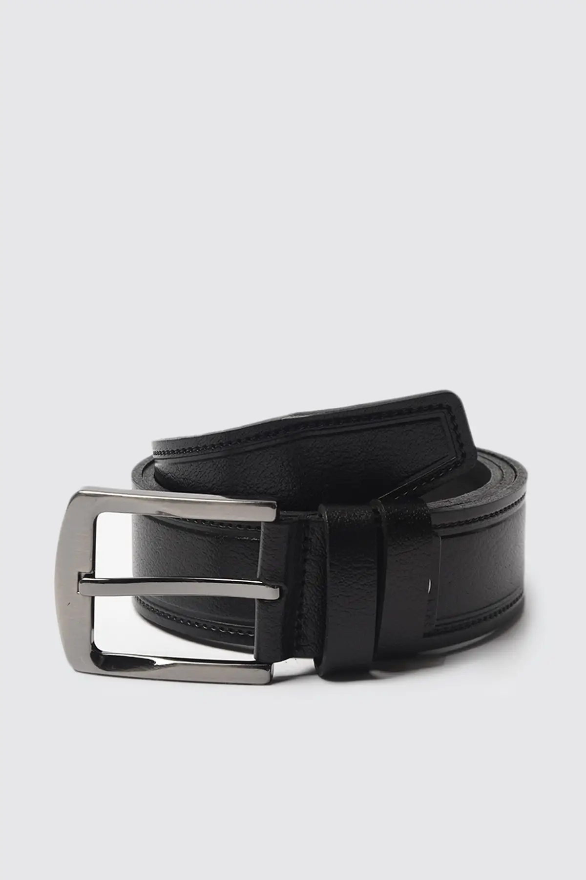 Trendyol Male Genuine Leather Belt TMNSS21KE0100
Trendyol Male Genuine Leather Belt TMNSS21KE0100