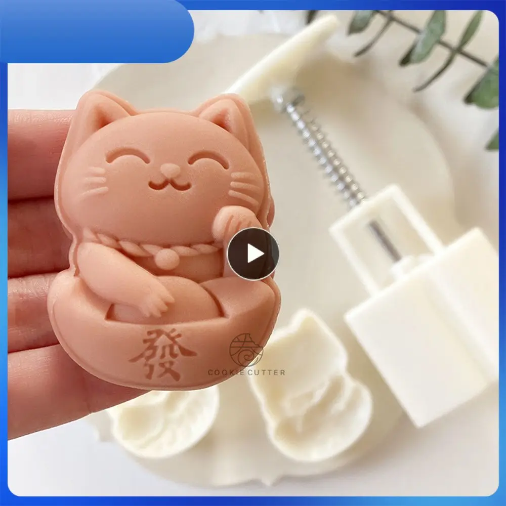 

4.4*5.7cm Pastry Hand Press Tool 50g Lucky Cat Baking Mold To Bake Hand Press Tool Baking Utensils Easy To Use Lucky Cat Mold