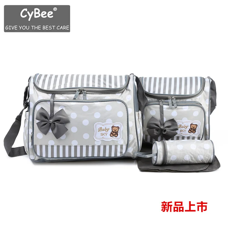 Printing Big Polka Dot Mommy Bag Four-piece Set Multifunctional Large-capacity Butterfly Festival Single Shoulder Mommy Bag 
Printing Big Polka Dot Mommy Bag Four-piece Set Multifunctional Large-capacity Butterfly Festival Single Shoulder Mommy Bag