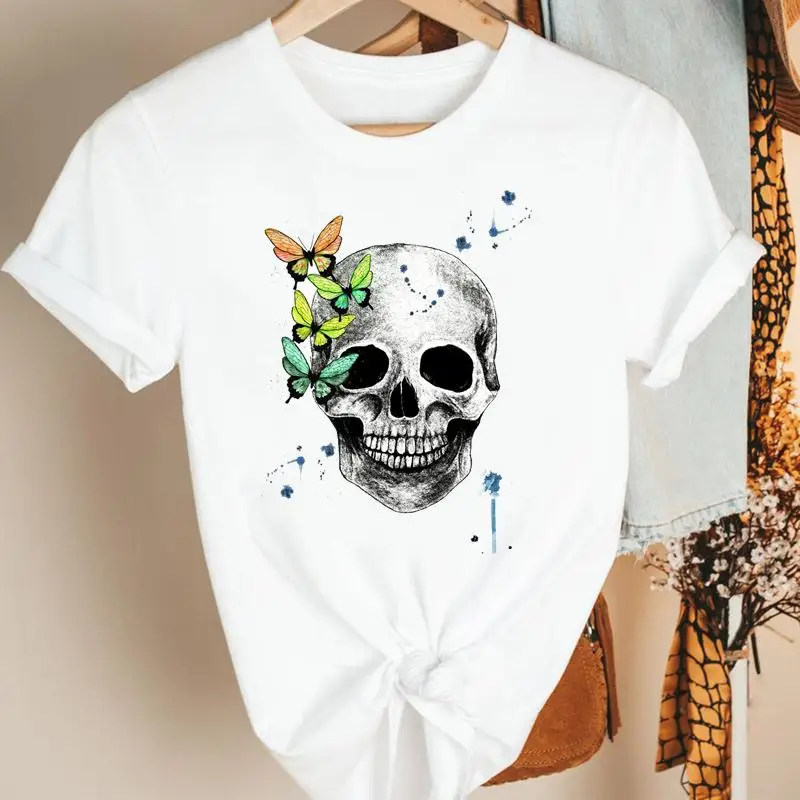 Женская футболка с рисунком бабочки, черепа, коротким рукавом
Женская футболка с рисунком бабочки, черепа, коротким рукавом