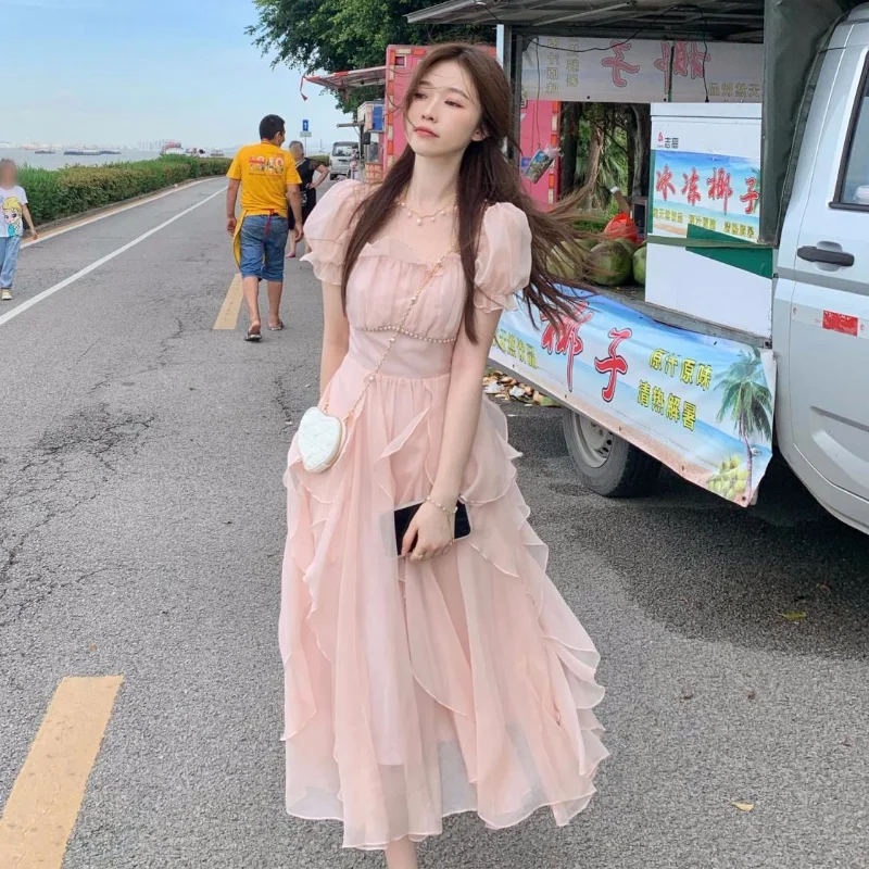 Chic Ruffled Fairy Long Dresses for Women 2023 Summer Square Collar Short Sleeve Female Elegant Solid Color Tunic Casual Dress
Chic Ruffled Fairy Long Dresses for Women 2023 Summer Square Collar Short Sleeve Female Elegant Solid Color Tunic Casual Dress