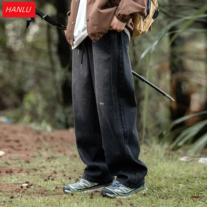 2023 Straight Baggy Men's Cargo Jeans Luxury Men Trousers Spring Japanese Retro Side Strip Casual Pants Elastic Waist Streetwear
2023 Straight Baggy Men's Cargo Jeans Luxury Men Trousers Spring Japanese Retro Side Strip Casual Pants Elastic Waist Streetwear