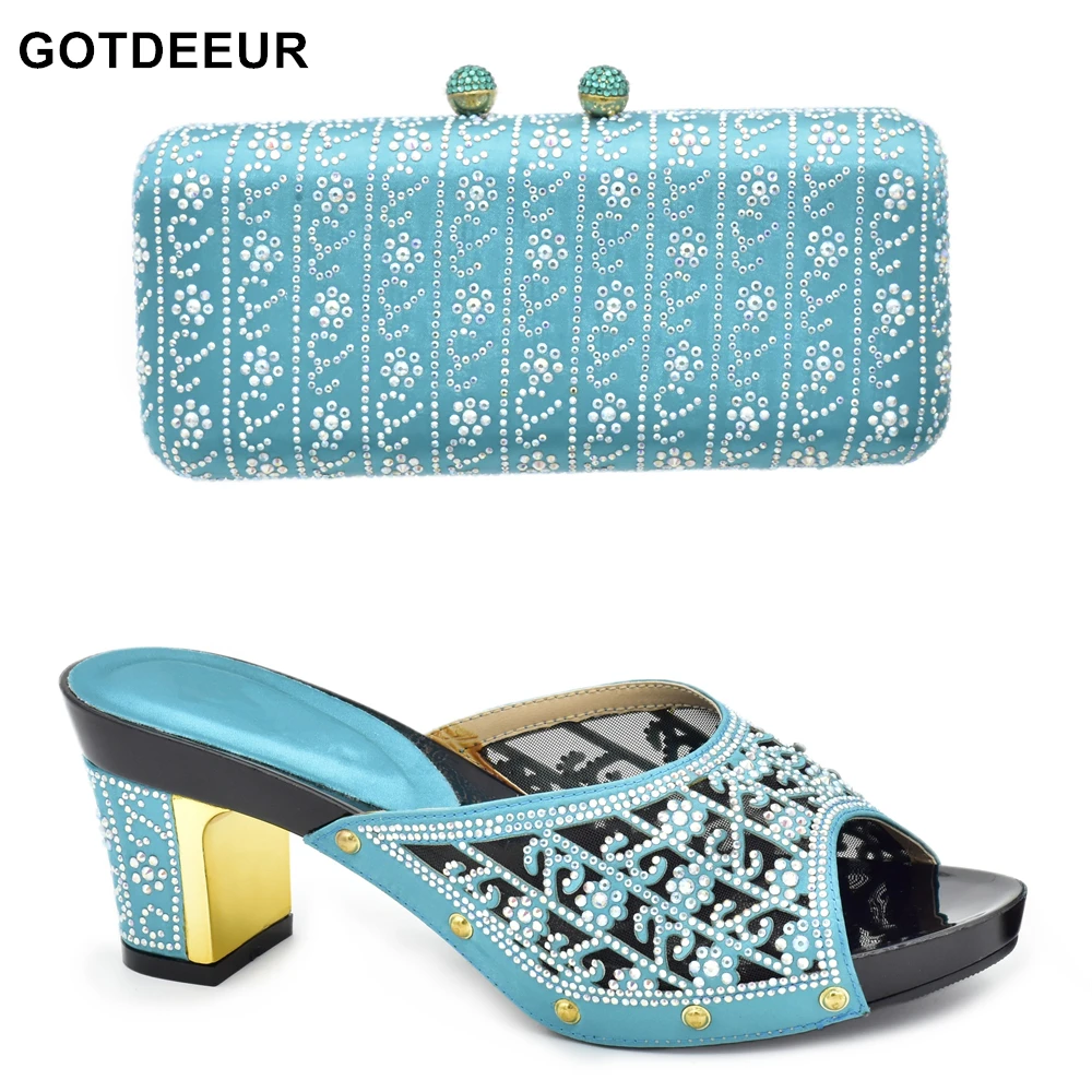 Ladies Shoes with Matching Bags Set Decorated with Rhinestone Nigerian Shoes and Matching Bags Set for Wedding Slip on Pumps
Ladies Shoes with Matching Bags Set Decorated with Rhinestone Nigerian Shoes and Matching Bags Set for Wedding Slip on Pumps