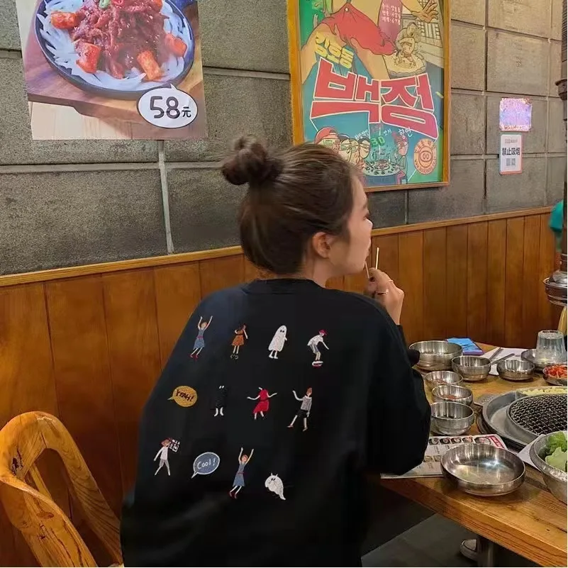 Fashion Cartoon Heavy Industry Back Embroidery Loose Round Neck Sweater Couple Design Feel Autumn and Winter Long Sleeve Top
Fashion Cartoon Heavy Industry Back Embroidery Loose Round Neck Sweater Couple Design Feel Autumn and Winter Long Sleeve Top