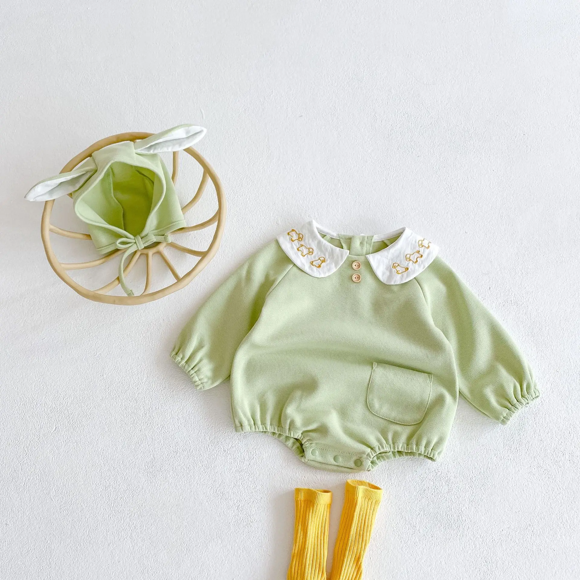 2022 Autumn Children's Clothing Baby Bodysuits Kid Girls Embroidery Jumpsuit Cotton Long Sleeve Baby Girl Bodysuit
2022 Autumn Children's Clothing Baby Bodysuits Kid Girls Embroidery Jumpsuit Cotton Long Sleeve Baby Girl Bodysuit