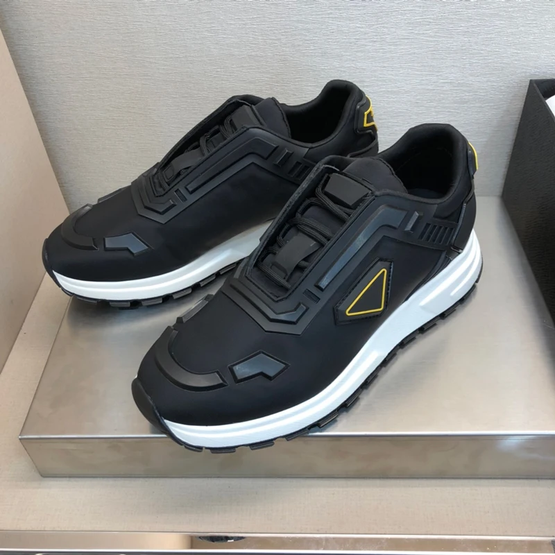 The latest official release of new high-grade, top technology, men's leisure, exclusive original mercerized cloth / calf!
The latest official release of new high-grade, top technology, men's leisure, exclusive original mercerized cloth / calf!