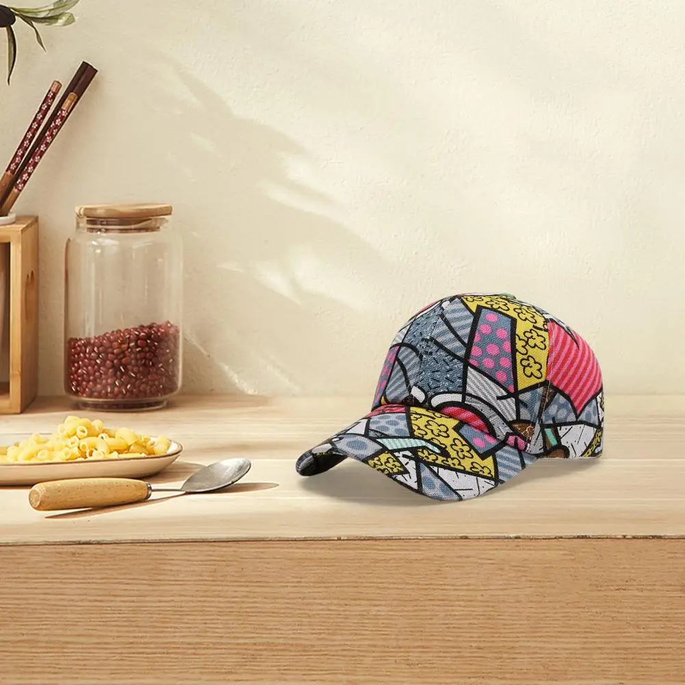 Chic Peaked Cap Flower Pattern Ponytail Hole Fasten Tape Colorful Printed Sunscreen Baseball Cap
Chic Peaked Cap Flower Pattern Ponytail Hole Fasten Tape Colorful Printed Sunscreen Baseball Cap