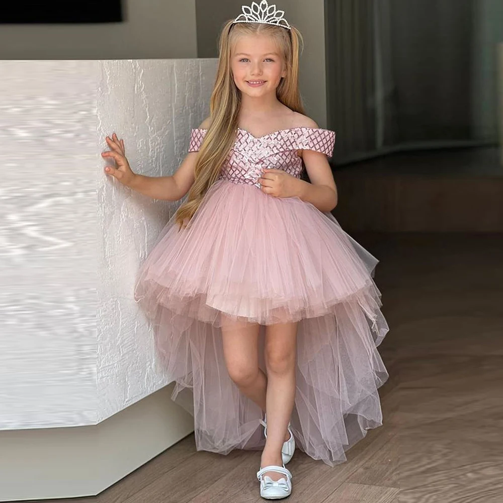 Pink Tulle Flower Girl Dresses for Weddings A-Line Off-The-Shoulder Puffy First Communion Gown Abone Knee Birtday Party Gowns
Pink Tulle Flower Girl Dresses for Weddings A-Line Off-The-Shoulder Puffy First Communion Gown Abone Knee Birtday Party Gowns