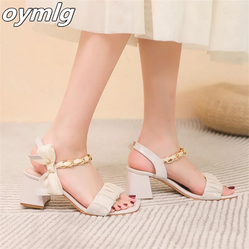 2022 summer sandals female fairy style sweet mid-heel sense straps with pearl high heels women's summer thick heels wholesale
2022 summer sandals female fairy style sweet mid-heel sense straps with pearl high heels women's summer thick heels wholesale