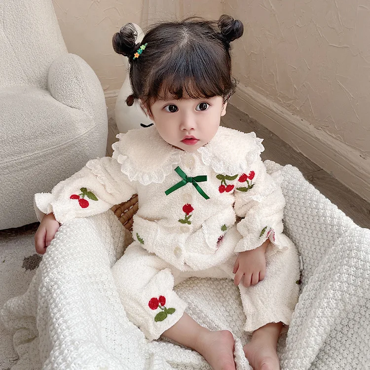 Winter Autumn New Baby Girl Newborn Baby Long Sleeves O-Neck Cute Romper Cartoon Jumpsuit Kids Clothes
Winter Autumn New Baby Girl Newborn Baby Long Sleeves O-Neck Cute Romper Cartoon Jumpsuit Kids Clothes