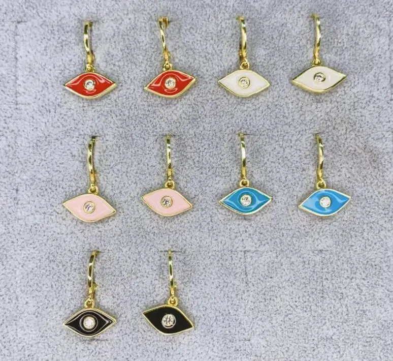 1 пара золотые креативные эмалевые серьги-кольца для женщин летние капельные маленькие серьги-кольца с маслом оптовая продажа ювелирных из...
1 пара золотые креативные эмалевые серьги-кольца для женщин летние капельные маленькие серьги-кольца с маслом оптовая продажа ювелирных из...