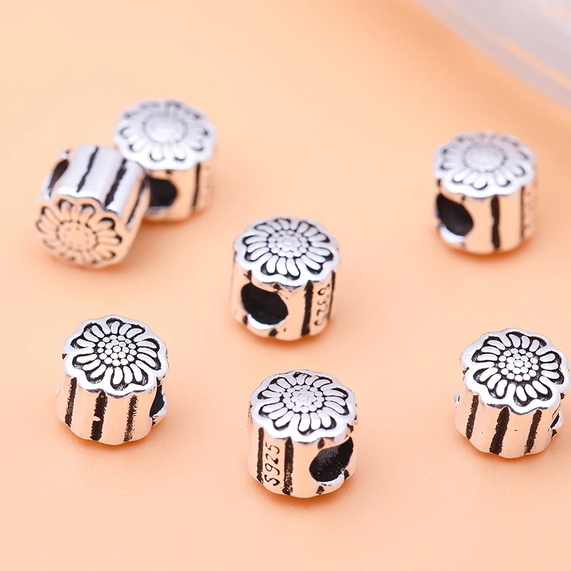 5PCS Handmade DIY Beaded Material Jewelry Accessories 925 Sterling Silver Flower Beads Loose Beads Spacer Beads
5PCS Handmade DIY Beaded Material Jewelry Accessories 925 Sterling Silver Flower Beads Loose Beads Spacer Beads