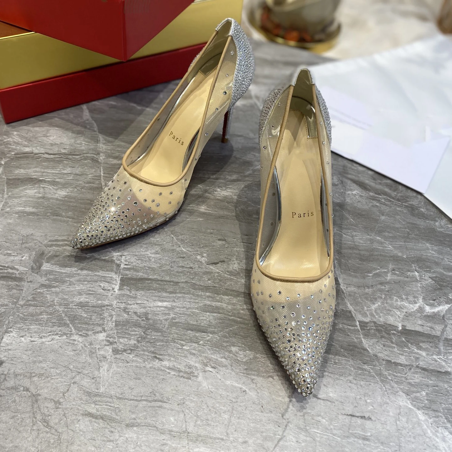 Top Quality Women High Heels Luxury Fashion Ladies Crystal Glisten Red Soled Shoes Classic Retro Designer 10cm High Heel 1515HJ
Top Quality Women High Heels Luxury Fashion Ladies Crystal Glisten Red Soled Shoes Classic Retro Designer 10cm High Heel 1515HJ