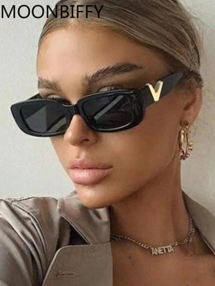 2022 Retro Rectangle Sunglasses Women Brand Designer Vintage Small Frame Sun Glasses Ladies Classic Black Square Oculos De Sol
2022 Retro Rectangle Sunglasses Women Brand Designer Vintage Small Frame Sun Glasses Ladies Classic Black Square Oculos De Sol