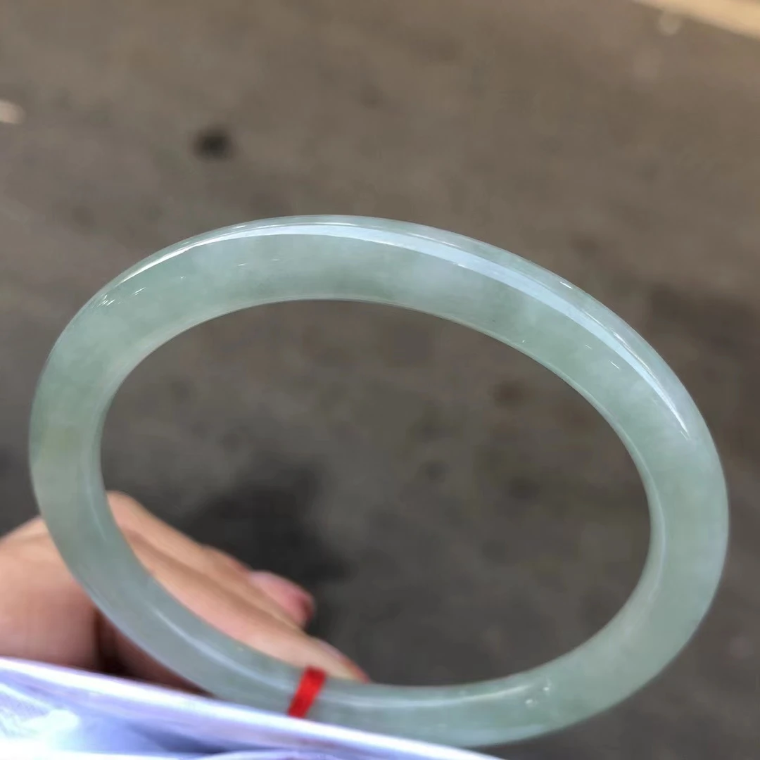 Natural 100% real Myanmar jadeite bangle round bar jadeite bangle green jadeite for woman temperament gift bracelets 58mm 323
Natural 100% real Myanmar jadeite bangle round bar jadeite bangle green jadeite for woman temperament gift bracelets 58mm 323
