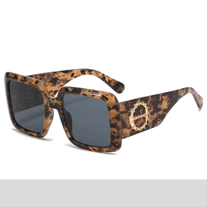 Summer New Retro Oversized Square Sunglasses Women Leopard Print Large Frame Glasses Black Fashion Gradient Women Glasses Oculos
Summer New Retro Oversized Square Sunglasses Women Leopard Print Large Frame Glasses Black Fashion Gradient Women Glasses Oculos