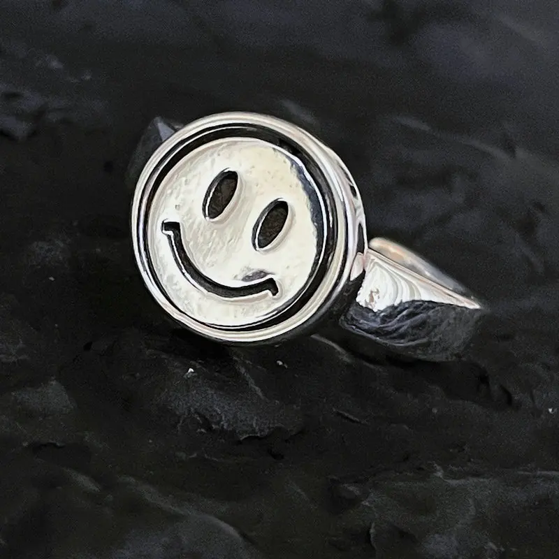 Double-faced Anti-stress Ring Smiley Sad Face Rotating Rings for Women Men Couples Depression Fidget Spinning Emo Finger Jewelry
Double-faced Anti-stress Ring Smiley Sad Face Rotating Rings for Women Men Couples Depression Fidget Spinning Emo Finger Jewelry