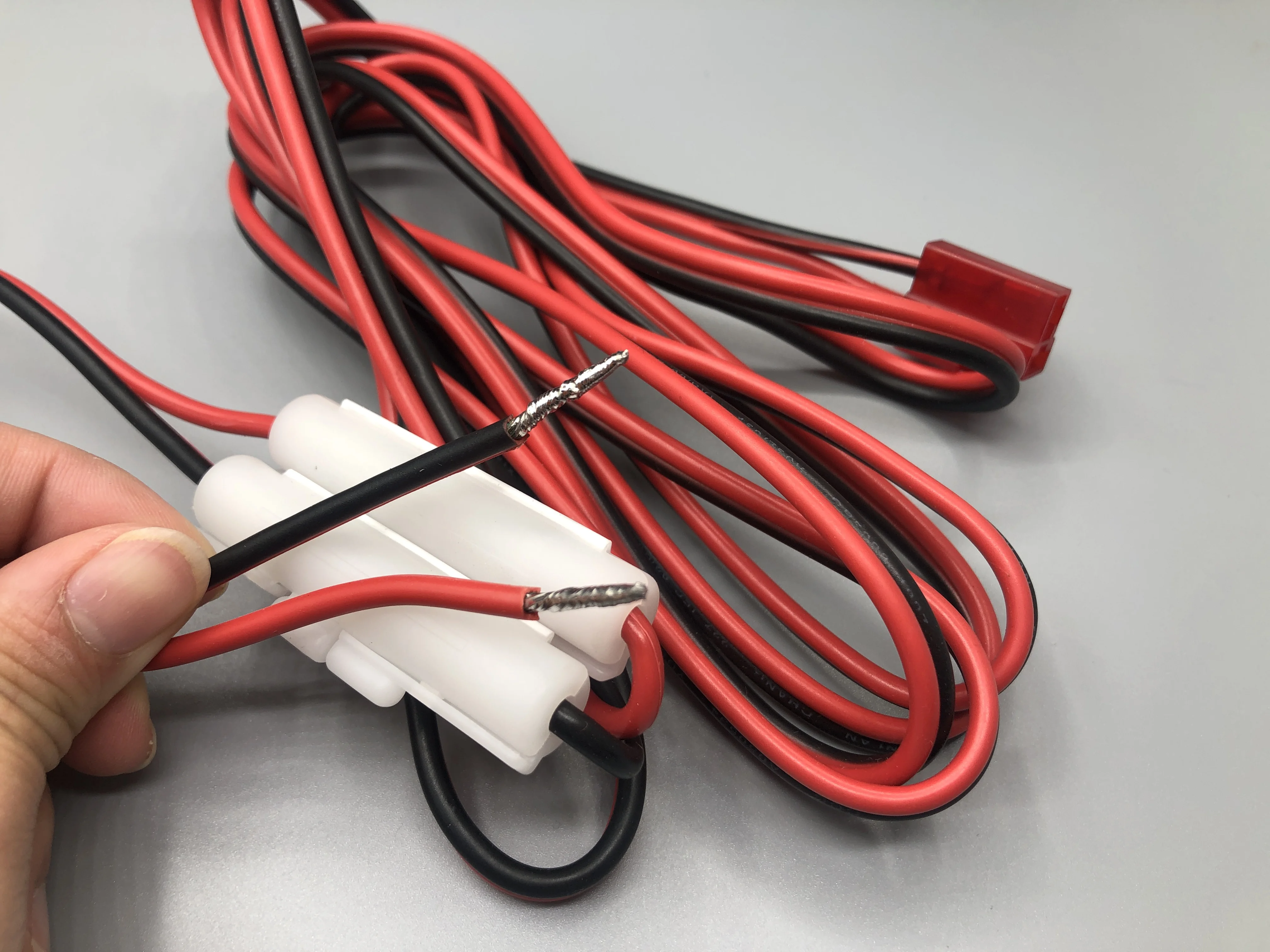 DC 10A 250V 10 Foot Power Cable 3M T-Shape Car Mobile Radio Cable for ICOM Yaesu Kenwood Superior Quality
DC 10A 250V 10 Foot Power Cable 3M T-Shape Car Mobile Radio Cable for ICOM Yaesu Kenwood Superior Quality
