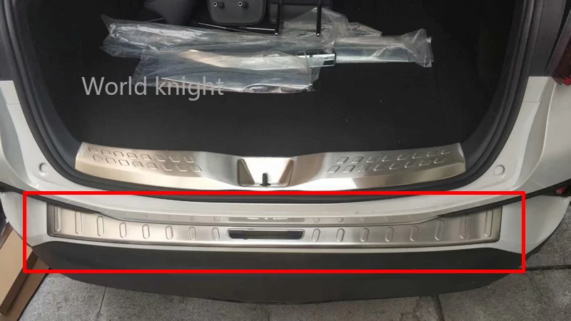 For Toyota C-HR CHR 2018 Stainless steel rear bumper protection window sill outside trunks decorative plate pedal
For Toyota C-HR CHR 2018 Stainless steel rear bumper protection window sill outside trunks decorative plate pedal