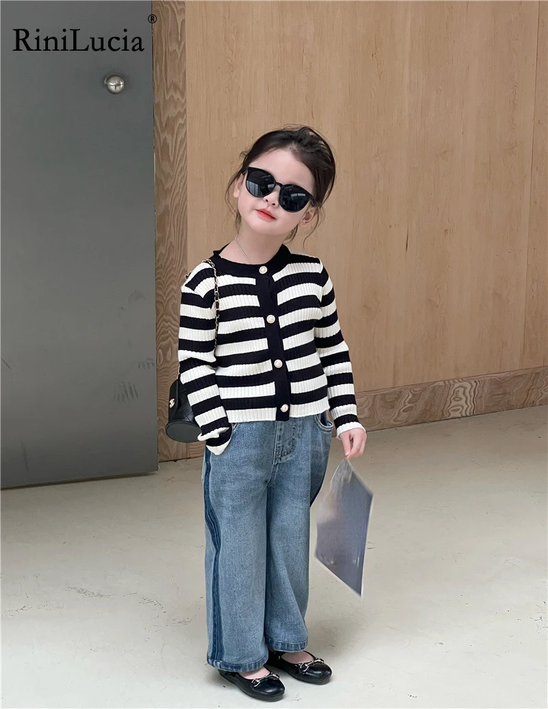 RiniLucia 2023 Korean Baby Clothing Sets Autumn Sweet Clothes Sets Long Sleeve Striped Knitting Cartdigan Pants Tops+Pants 2pcs 
RiniLucia 2023 Korean Baby Clothing Sets Autumn Sweet Clothes Sets Long Sleeve Striped Knitting Cartdigan Pants Tops+Pants 2pcs