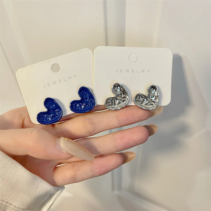 Blue Vintage Love Irregular Earrings for Women Brief Cute Hiphop Korean Earings Punk Jewelry
Blue Vintage Love Irregular Earrings for Women Brief Cute Hiphop Korean Earings Punk Jewelry