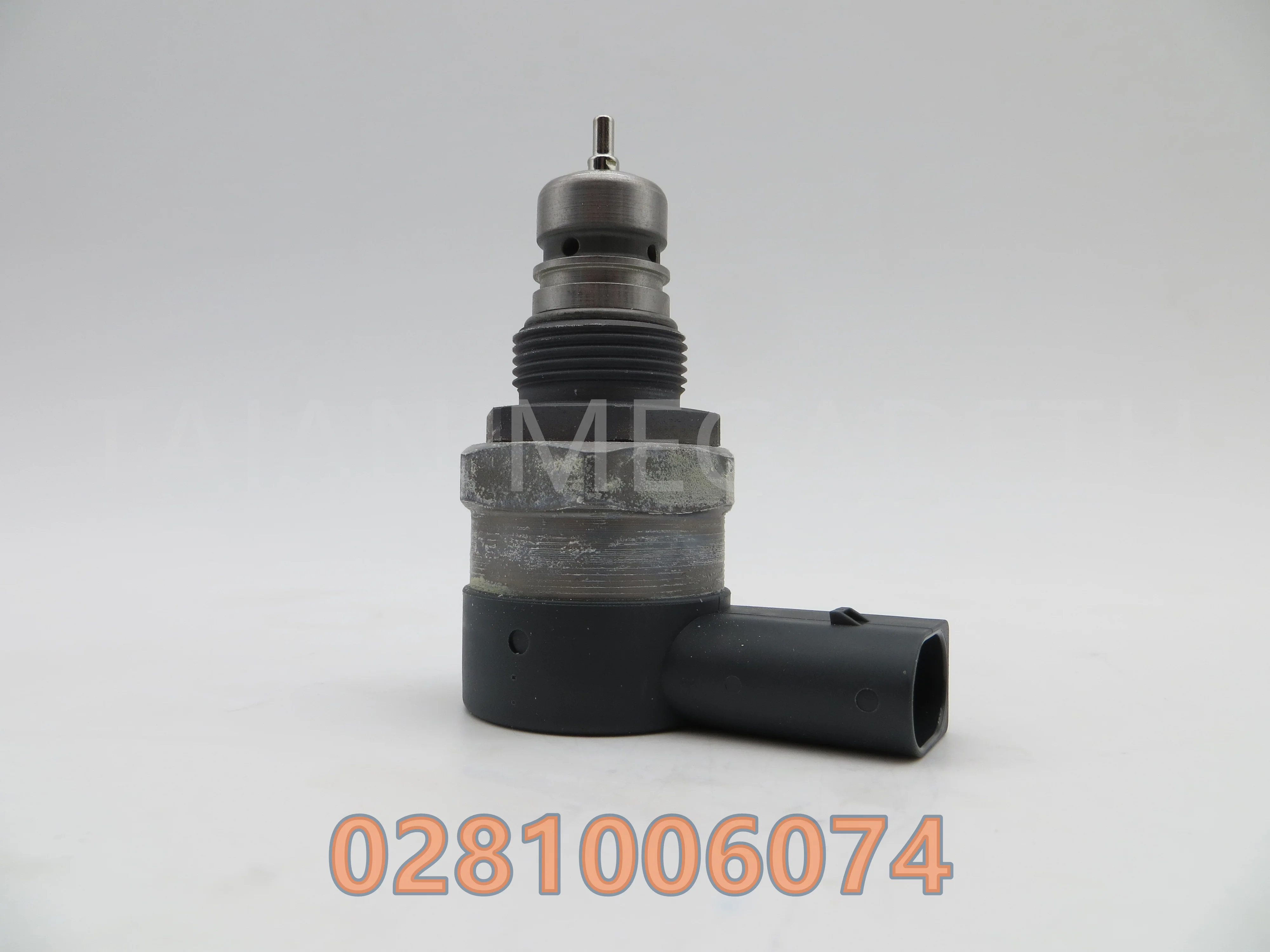 GENUINE BRAND NEW FUEL PRESSURE REGULATING VALVE 0281006074, 0281006075, 057130764AA, 057130764AB
GENUINE BRAND NEW FUEL PRESSURE REGULATING VALVE 0281006074, 0281006075, 057130764AA, 057130764AB