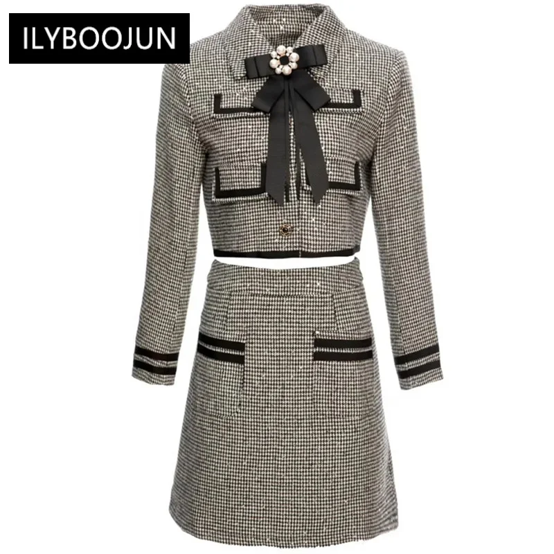 2022 Luxury Designer Autumn Runway Sequins Plaid Tweed Suit Women Beading Bow Long Sleeves Short Jacket + Skirt Two Piece Set
2022 Luxury Designer Autumn Runway Sequins Plaid Tweed Suit Women Beading Bow Long Sleeves Short Jacket + Skirt Two Piece Set
