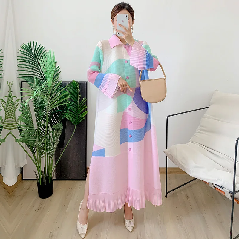Pink Dress Women's Miyake Pleated Long Skirt High Quality Elegant Fashion Belt Lapel Loose Long Sleeve Best Sellers 
Pink Dress Women's Miyake Pleated Long Skirt High Quality Elegant Fashion Belt Lapel Loose Long Sleeve Best Sellers