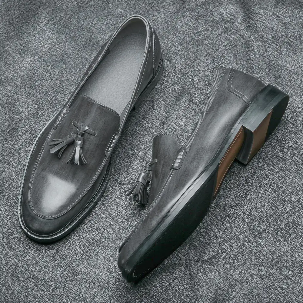 Italy Style Man Casual Shoes Comfortable Fashion Luxury loafers Men Leather Shoes
Italy Style Man Casual Shoes Comfortable Fashion Luxury loafers Men Leather Shoes