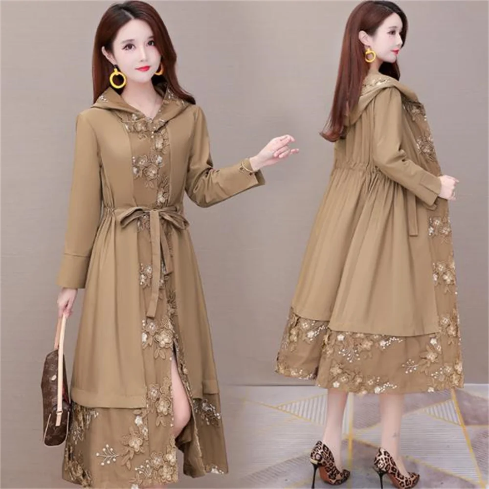 Hooded embroidered trench coat women spring and autumn new high-end lace stitching slim fashion long jacket
Hooded embroidered trench coat women spring and autumn new high-end lace stitching slim fashion long jacket
