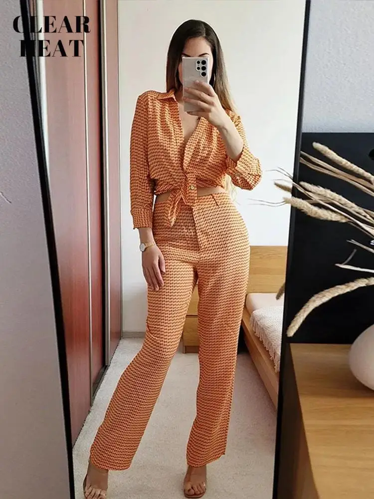 Fashion Print 2 Piece Pants Set Women Vintage Long Sleeve Shirt And High Waist Pants Suit Summer Office Lady Casual Slim Outfits
Fashion Print 2 Piece Pants Set Women Vintage Long Sleeve Shirt And High Waist Pants Suit Summer Office Lady Casual Slim Outfits