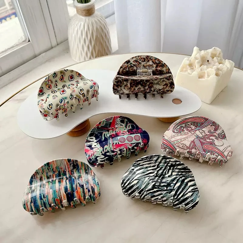 Korean New Creative Design 9.8CM High Quality Retro Printing Personality Graffiti Acrylic Hair Claw Clips For Woman Girls
Korean New Creative Design 9.8CM High Quality Retro Printing Personality Graffiti Acrylic Hair Claw Clips For Woman Girls