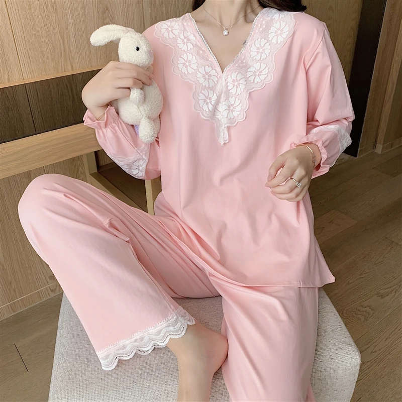 Lace Patchwork V-Neck Sweet Two Piece Set Women Cotton Casual Pajamas Set Loose Korean Soft Homewear Autumn Sleepwear
Lace Patchwork V-Neck Sweet Two Piece Set Women Cotton Casual Pajamas Set Loose Korean Soft Homewear Autumn Sleepwear