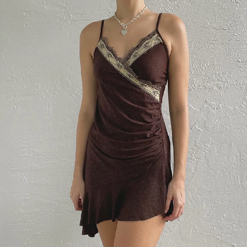 Женское платье на бретелях-спагетти с V-образным вырезом и открытой спиной, соблазнительное облегающее платье-комбинация с асимметричным п...
Женское платье на бретелях-спагетти с V-образным вырезом и открытой спиной, соблазнительное облегающее платье-комбинация с асимметричным п...