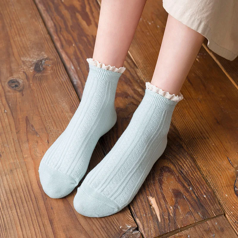 Autumn thin socks women's Japanese socks ins fashion trend cute lace socks solid breathable girls' cotton socks
Autumn thin socks women's Japanese socks ins fashion trend cute lace socks solid breathable girls' cotton socks