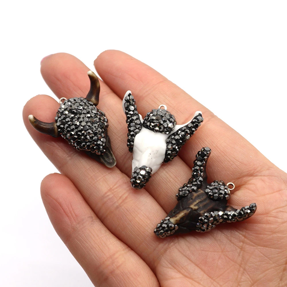Acrylic Necklace Decoration Pendant for Jewelry Making Animal Bull Skull Head Amulet DIY Handmade Resin Ox Bone Charms Wholesale
Acrylic Necklace Decoration Pendant for Jewelry Making Animal Bull Skull Head Amulet DIY Handmade Resin Ox Bone Charms Wholesale