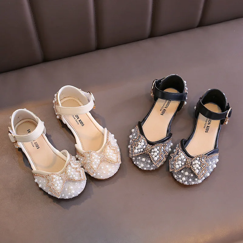 Girls Princess Sandals 2022 Summer New Baby Pearl Rhinestones Bow Single Shoes Fashion Non-slip Flat Children's Shoe E963
Girls Princess Sandals 2022 Summer New Baby Pearl Rhinestones Bow Single Shoes Fashion Non-slip Flat Children's Shoe E963