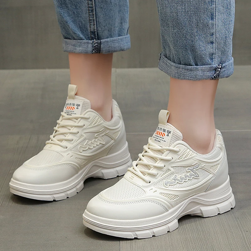 Thick Bottom Womens Breathable Chunky Sneakers Spring Height Increasing Vulcanize Shoes Woman Platform sneaker women Trainers
Thick Bottom Womens Breathable Chunky Sneakers Spring Height Increasing Vulcanize Shoes Woman Platform sneaker women Trainers