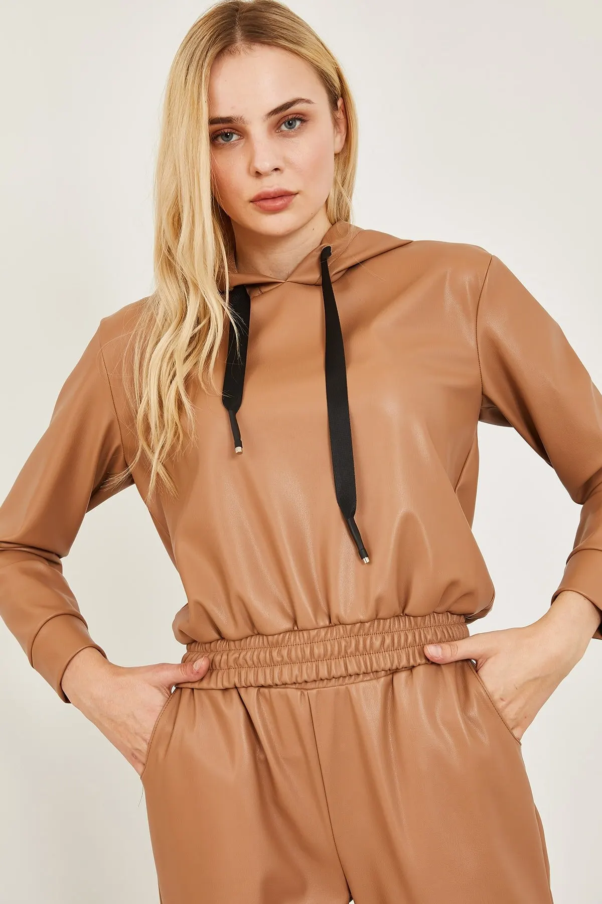 Women's Sweatshirt Tan Leather Hoodies Style All Season 2022 New Designer Pullovers Hoodies Lady Sweatshirts Fleece Hooded
Women's Sweatshirt Tan Leather Hoodies Style All Season 2022 New Designer Pullovers Hoodies Lady Sweatshirts Fleece Hooded