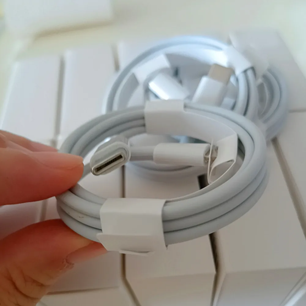50Pcs/PD Fast Charging USB-C Cable To 8Pin Cable 1m For Phone 13Pro 12 11 Pro Max Xs 8 pin to Type C Macbook to Phone With Box
50Pcs/PD Fast Charging USB-C Cable To 8Pin Cable 1m For Phone 13Pro 12 11 Pro Max Xs 8 pin to Type C Macbook to Phone With Box