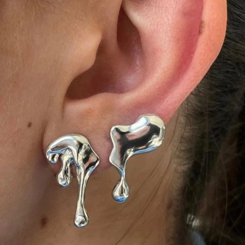 Europe and The United States New Fashion Trend Personality Drop Earrings with The Same Style Ladies Earrings Jewelry Wholesale
Europe and The United States New Fashion Trend Personality Drop Earrings with The Same Style Ladies Earrings Jewelry Wholesale
