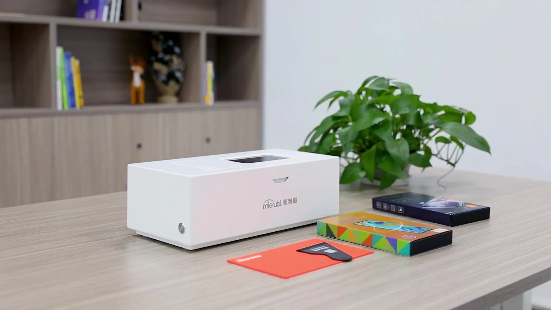 2022 г., умная портативная машина для бесшумной резки M188 для гидрогеля, TPU мобильный телефон, Защитная пленка для экрана
2022 г., умная портативная машина для бесшумной резки M188 для гидрогеля, TPU мобильный телефон, Защитная пленка для экрана