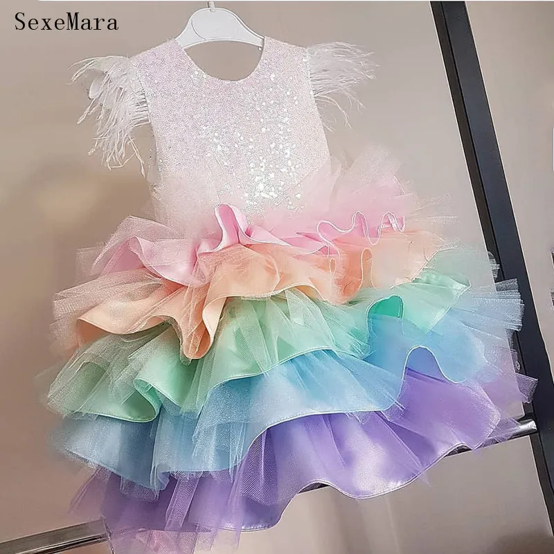 Cute Baby Girl Dress Feather Sleeve Sequins First Birthday Dress Photography Props Party Gown Flower Girl Dress
Cute Baby Girl Dress Feather Sleeve Sequins First Birthday Dress Photography Props Party Gown Flower Girl Dress