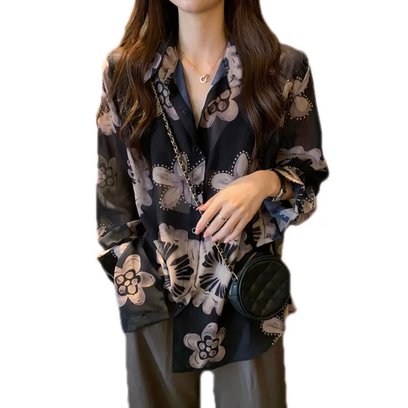 Summer Blouse for Ladies Korea Loose Beach Sunscreen Shirts Women's Long Sleeve Top Printing Chiffon Shirt Female Clothing
Summer Blouse for Ladies Korea Loose Beach Sunscreen Shirts Women's Long Sleeve Top Printing Chiffon Shirt Female Clothing
