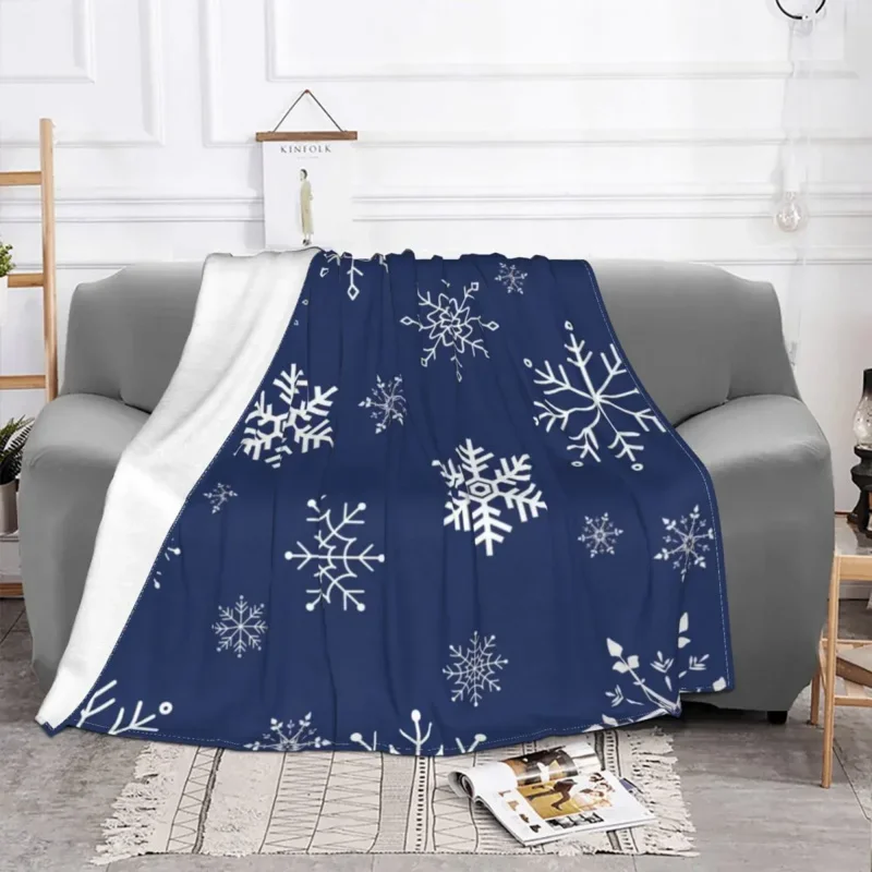 

Snowflake Winter Christmas Holiday Snow Blankets Flannel Spring Autumn Portable Soft Throw Blanket For Bed Travel Bedspread