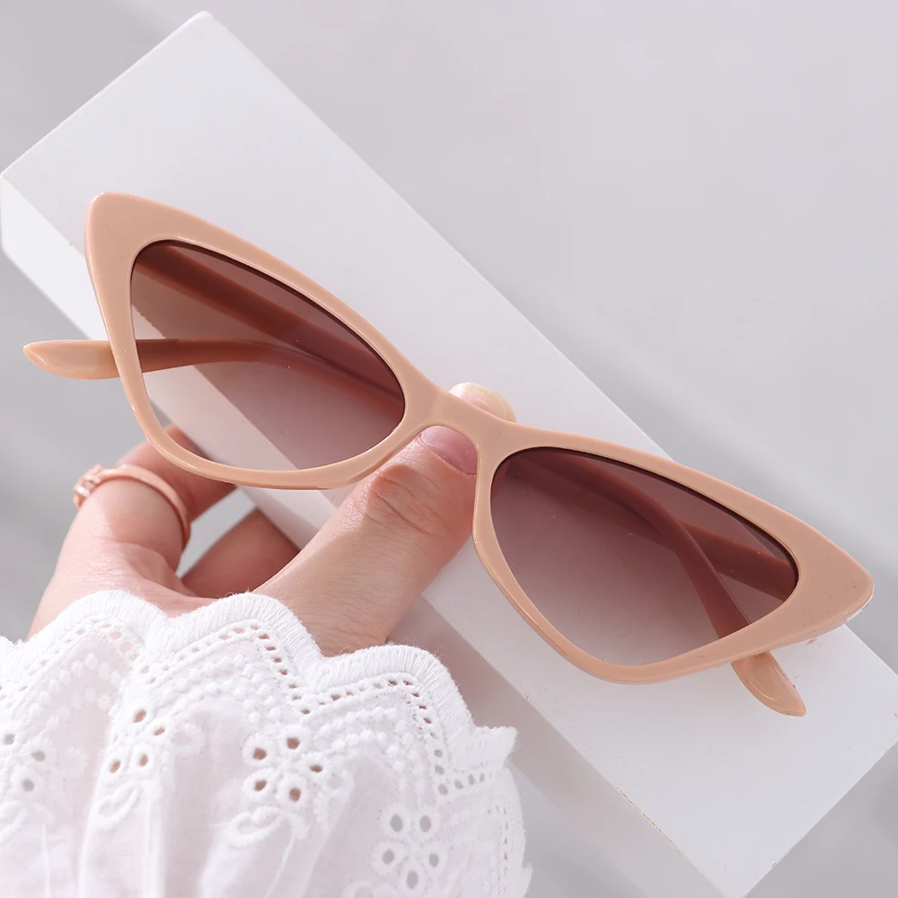 Sexy Cat Eye Retro Sunglasses Small Triangle Sunglasses Female Shades Ladies Fashion Trendy Streetwear Eyewear UV400 Eyewear
Sexy Cat Eye Retro Sunglasses Small Triangle Sunglasses Female Shades Ladies Fashion Trendy Streetwear Eyewear UV400 Eyewear